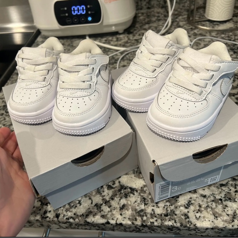 Air Force one low
